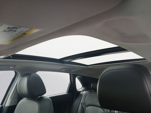 Used 2020 Hyundai Elantra GT w/ Style Package 02 image 17