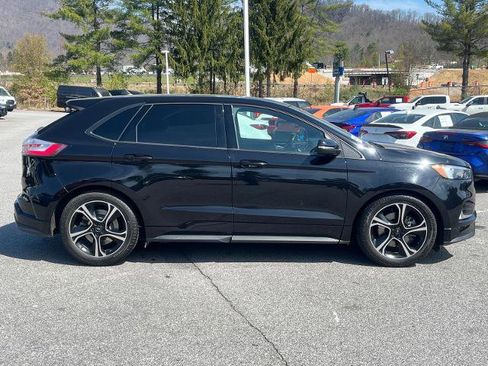 Certified 2020 Ford Edge ST image 2