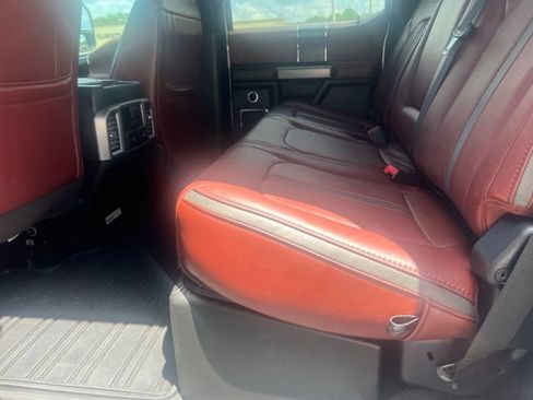 Used 2019 Ford F250 Platinum w/ Platinum Ultimate Package AWD/4WD image 29
