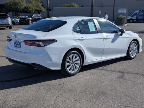 Used 2023 Toyota Camry LE image 2