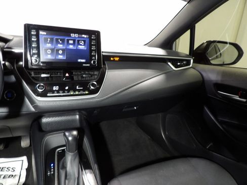 Used 2021 Toyota Corolla SE FWD image 12