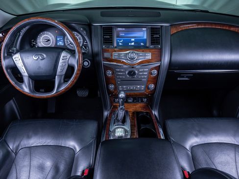 Used 2017 INFINITI QX80 4WD image 16