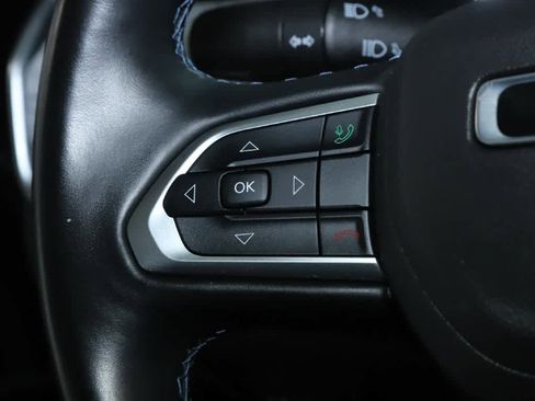 Used 2022 Jeep Compass Latitude w/ Sun and Sound Group image 24