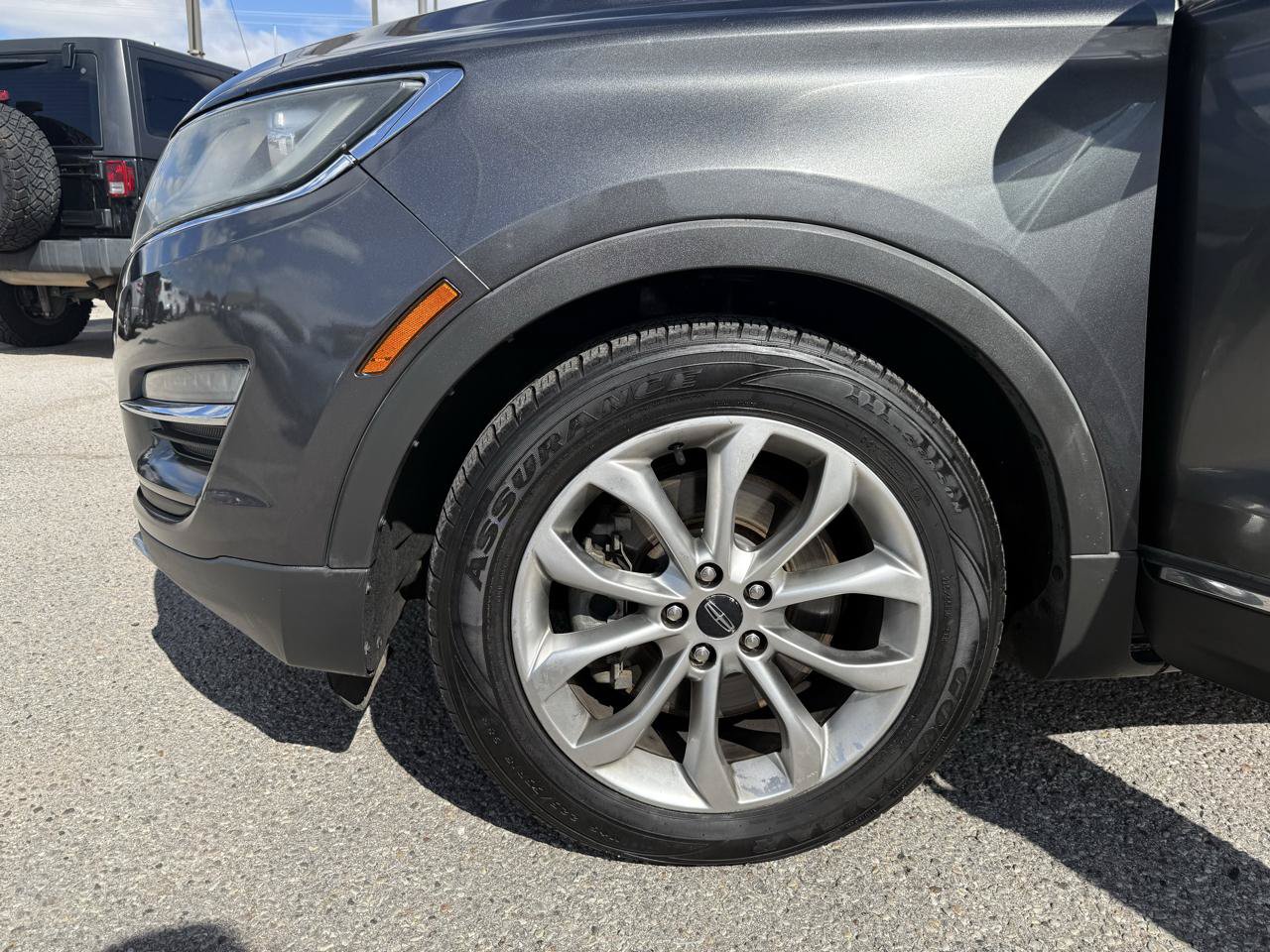 Used 2018 Lincoln MKC Select w/ Select Plus Package AWD/4WD image 28