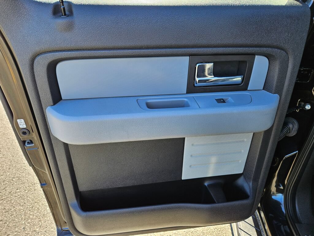 Used 2014 Ford F150 XLT w/ Equipment Group 302A Luxury AWD/4WD image 13