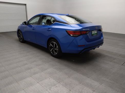 Used 2025 Nissan Sentra SV FWD image 5