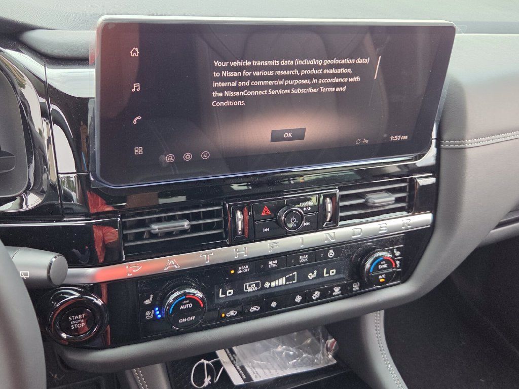 New 2026 Nissan Pathfinder Platinum w/ Accent Package FWD image 21