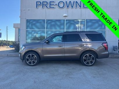 Used 2019 Ford Expedition Limited w/ Equipment Group 303A
