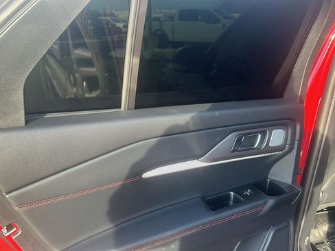 Used 2025 Ford Explorer ST w/ Sun And Sound Package image 10