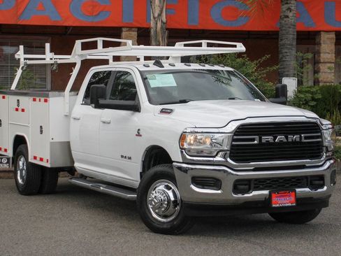 Used 2021 RAM 3500 Big Horn AWD/4WD image 2