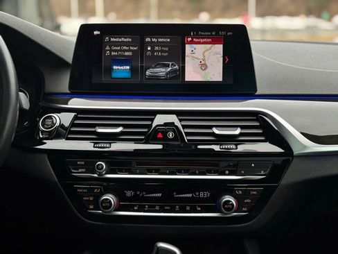 Used 2019 BMW 530i xDrive w/ M Sport Package image 30