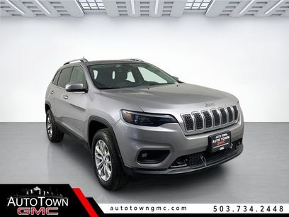 Used 2019 Jeep Cherokee Latitude Plus w/ Comfort/Convenience Group