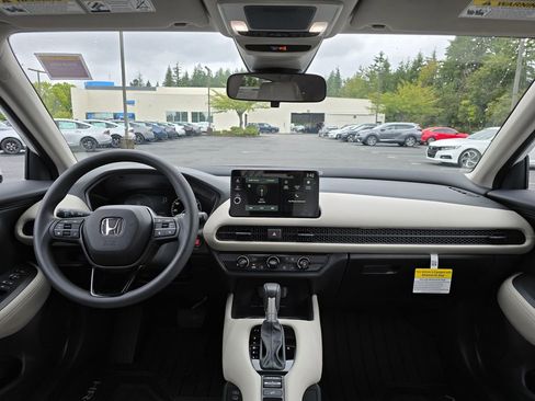 New 2026 Honda HR-V LX image 6