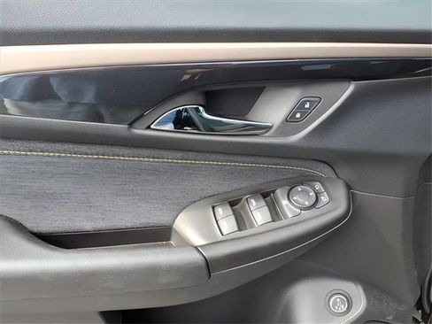 Used 2025 Chevrolet TrailBlazer ACTIV w/ Convenience Package image 18