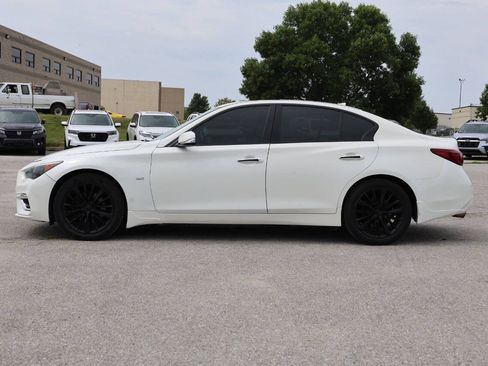 Used 2018 INFINITI Q50 Luxe w/ Essential Package (3.0T Luxe) AWD/4WD image 8