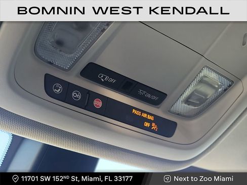 Used 2021 Chevrolet Traverse LS image 20