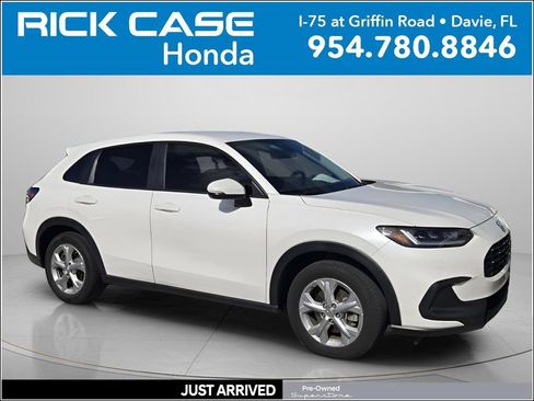 Used 2025 Honda HR-V LX image 1