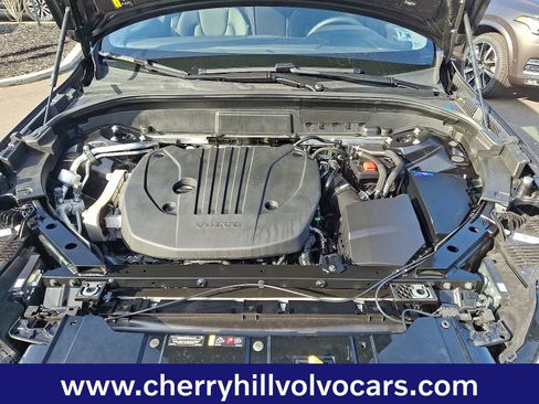Certified 2025 Volvo XC60 B5 Plus w/ Protection Package Premier image 28