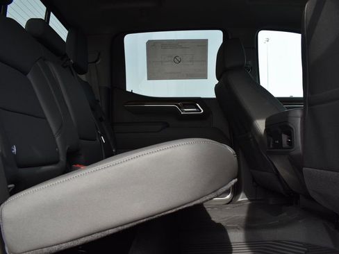 New 2026 Chevrolet Silverado 1500 LT Trail Boss w/ LT Trail Boss Premium Package AWD/4WD image 9