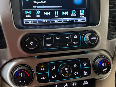 Used 2017 GMC Yukon SLE image 19