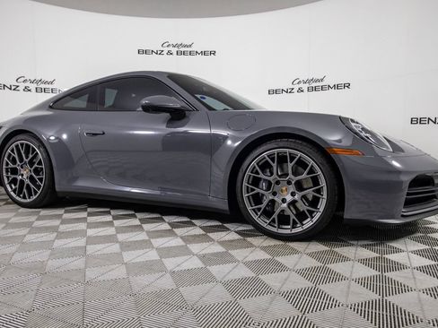 Used 2025 Porsche 911 Carrera RWD image 2