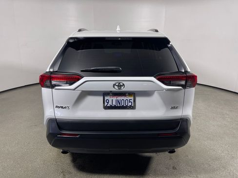 Certified 2023 Toyota RAV4 XLE Premium image 4