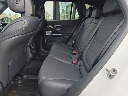 New 2026 Mercedes-Benz GLC 300 4MATIC image 12