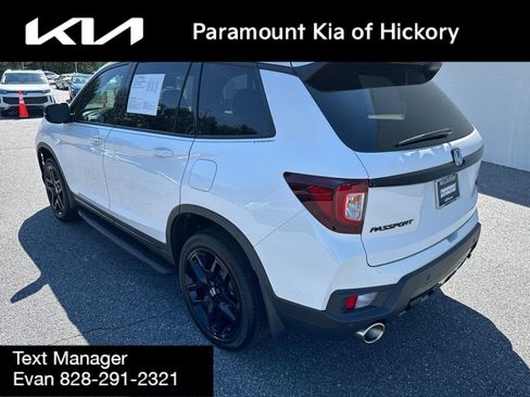 Used 2024 Honda Passport Black Edition image 5