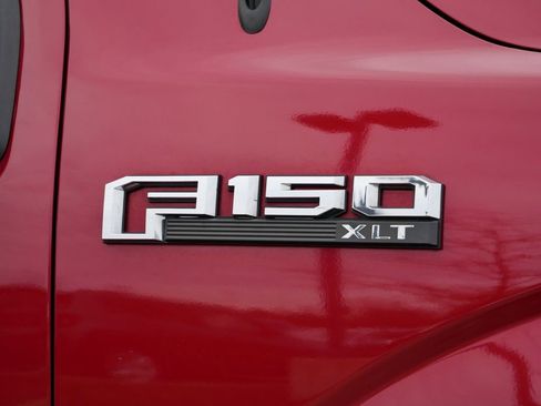 Used 2017 Ford F150 XLT w/ Equipment Group 302A Luxury image 15