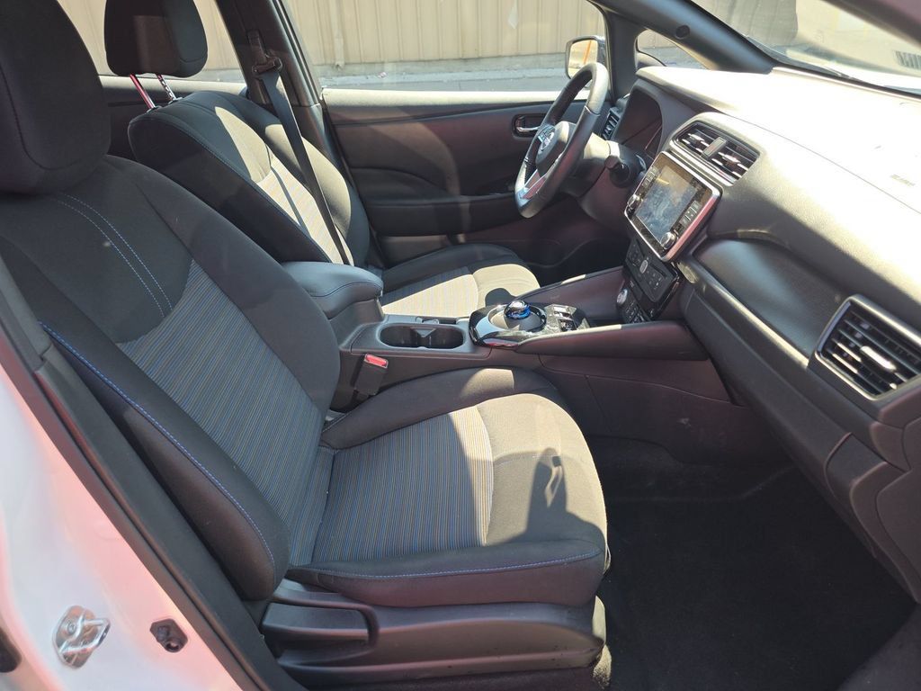 Used 2024 Nissan Leaf SV Plus FWD image 5