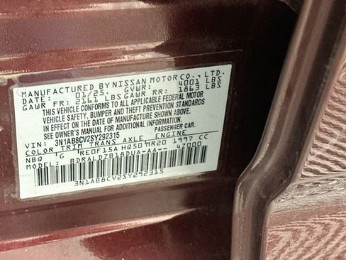 Used 2025 Nissan Sentra SV FWD image 12