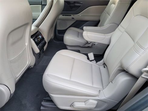 Certified 2023 Lincoln Aviator AWD w/ Premium Package image 13