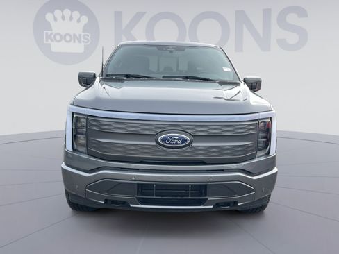 Used 2023 Ford F150 Lightning Lariat image 19