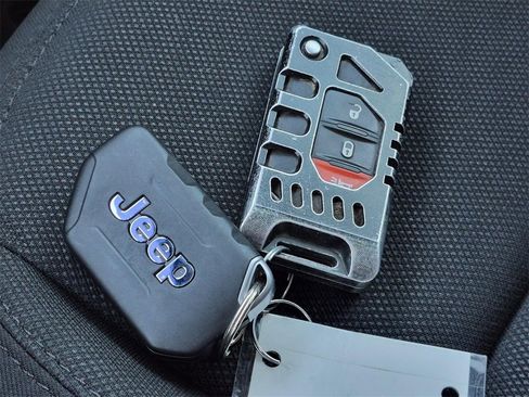 Used 2022 Jeep Wrangler Unlimited Sport S image 35