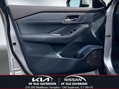 Used 2023 Nissan Rogue Platinum w/ Platinum Premium Package AWD/4WD image 20
