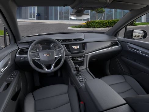 New 2025 Cadillac XT6 Luxury FWD image 15