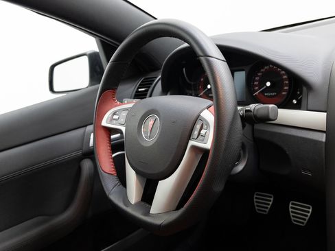 Used 2009 Pontiac G8 GXP RWD image 23