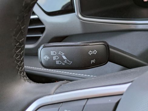 New 2026 Volkswagen Taos SE image 35