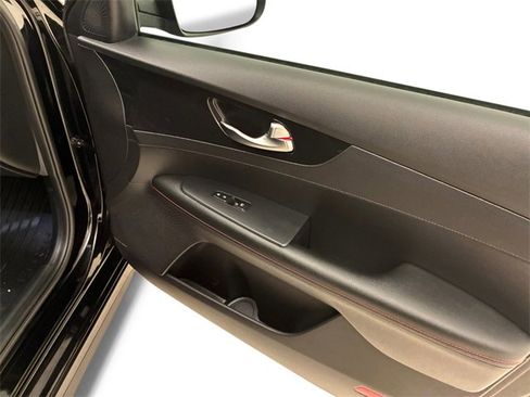 Used 2021 Kia Forte GT image 15