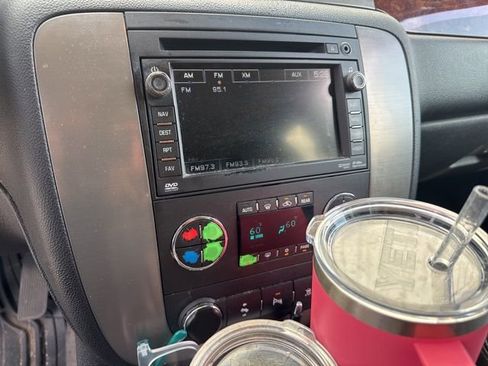 Used 2010 GMC Yukon SLT image 11