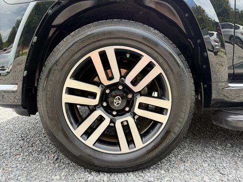 Used 2018 Toyota 4Runner Limited AWD/4WD image 59