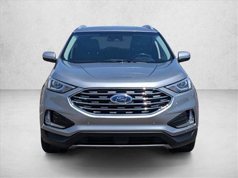 Used 2020 Ford Edge Titanium FWD image 2