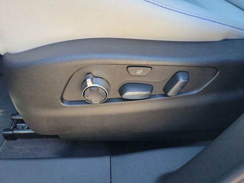 Used 2025 Cadillac XT4 Sport AWD/4WD image 19