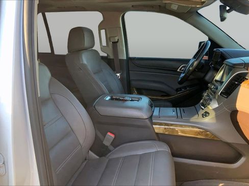 Used 2017 GMC Yukon Denali w/ Open Road Package AWD/4WD image 9