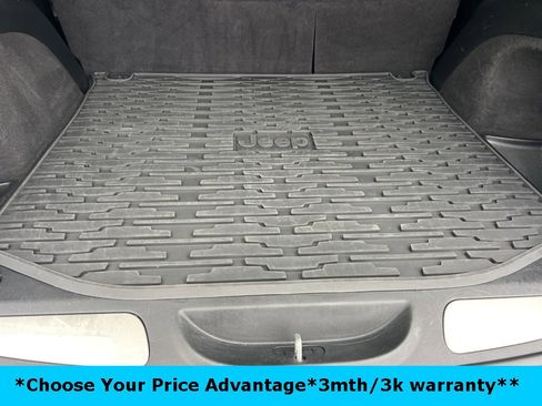 Used 2019 Jeep Grand Cherokee Limited image 16