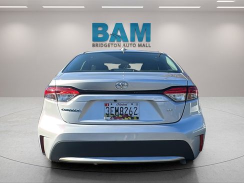 Used 2021 Toyota Corolla LE image 8