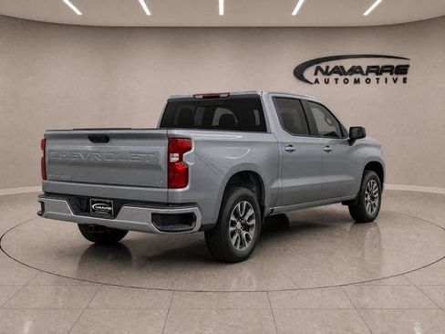 Used 2024 Chevrolet Silverado 1500 LT RWD image 7