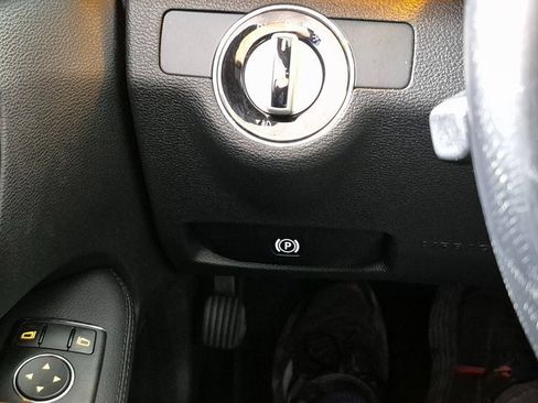 Used 2010 Mercedes-Benz E 350 E 350 image 15