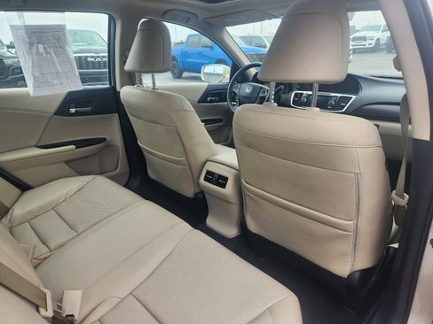 Used 2015 Honda Accord EX-L image 17
