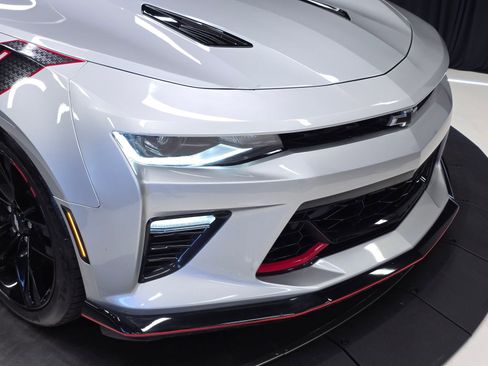 Used 2018 Chevrolet Camaro SS w/ Redline Edition RWD image 47